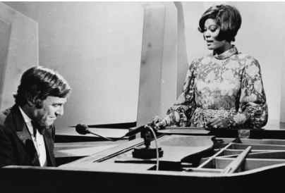 Dionne Warwick Age, Net Worth, Family, Career ,height and weight 2025